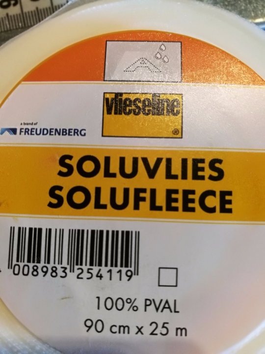 Vandopløseligt vlieseline 25 cm (pr. m. 65,-kr.)